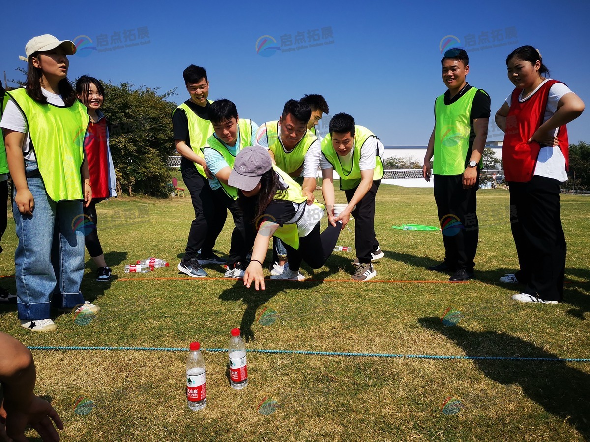 南京素质拓展训练 - 提高个人素质与能力.jpg 南京素质拓展训练 - 提高个人素质与能力.jpg