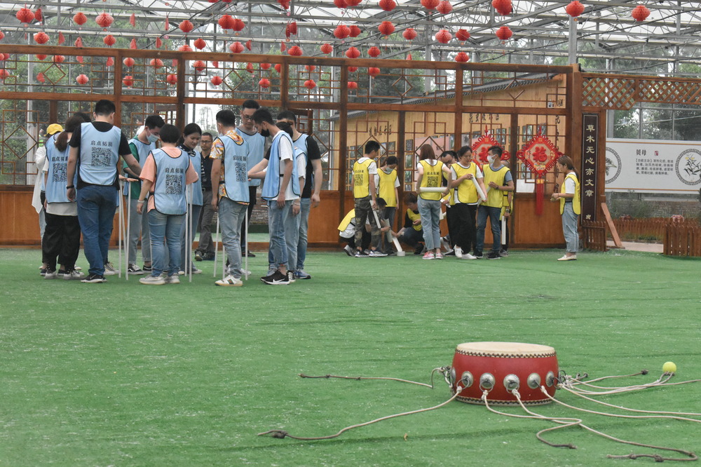 企业新员工拓展，增强适应能力.jpg