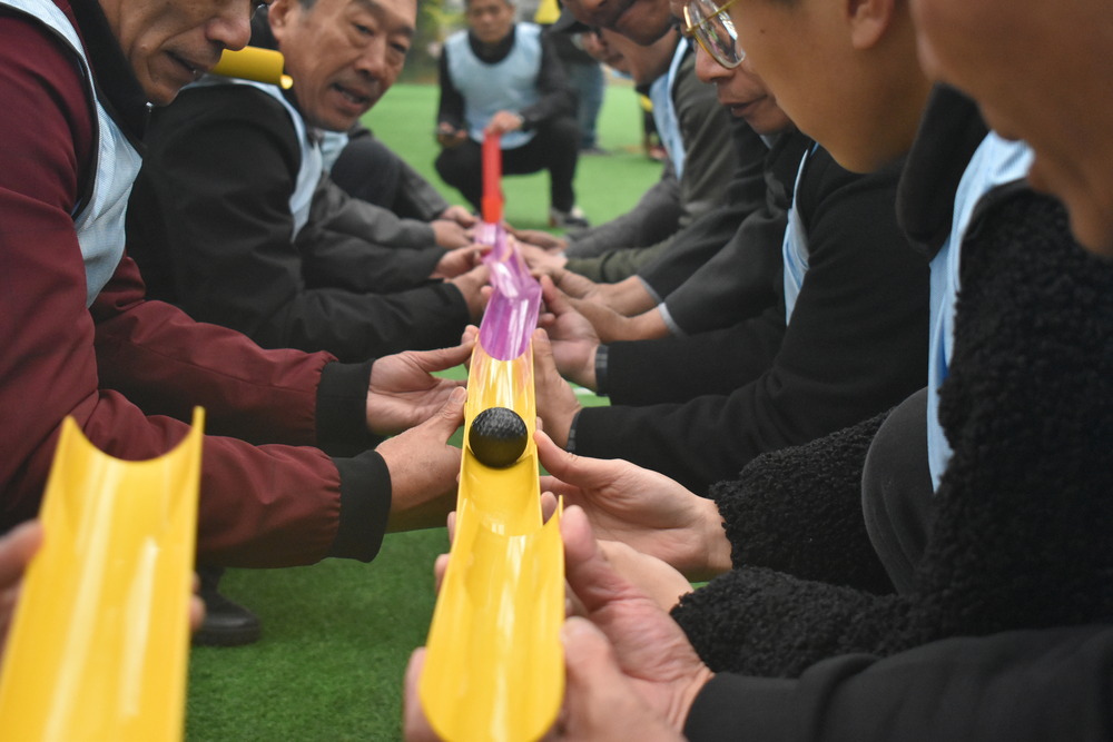 亲子拓展：开启亲子共成长奇妙之旅.jpg