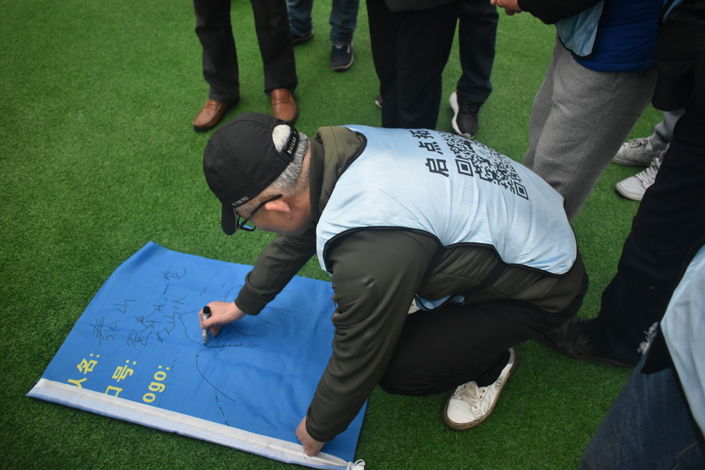 学生军训：提升国防素养，厚植爱国情怀.jpg