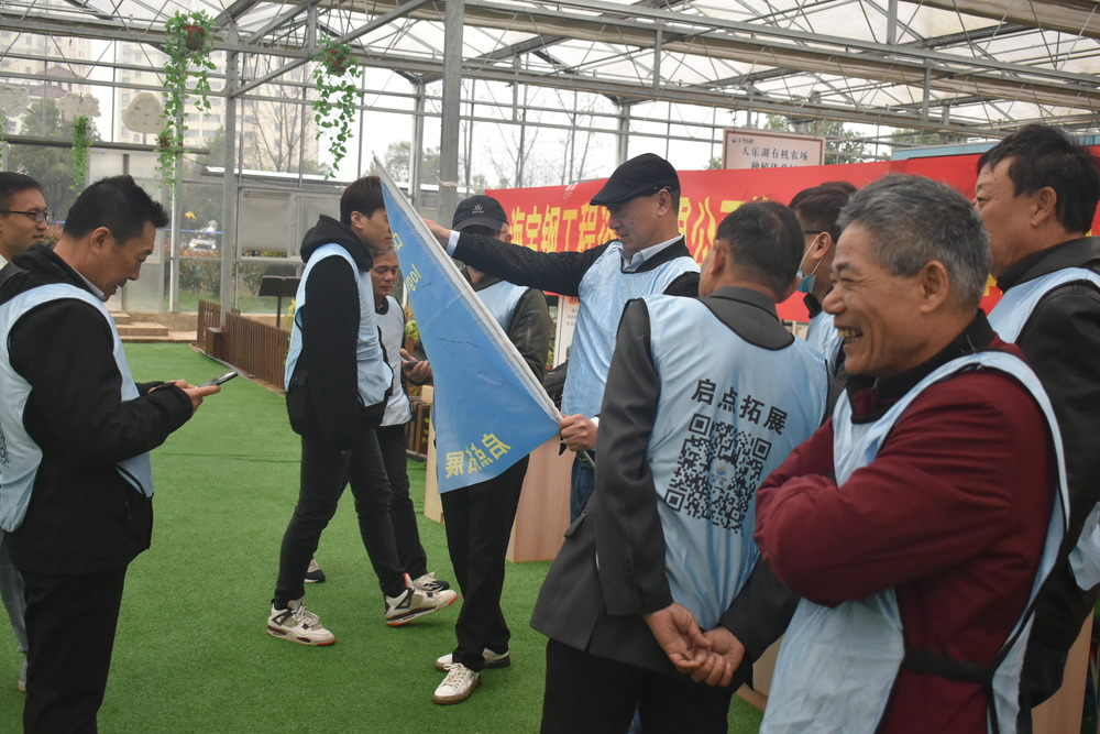 学生军训：以纪律为翼，助力梦想翱翔.jpg