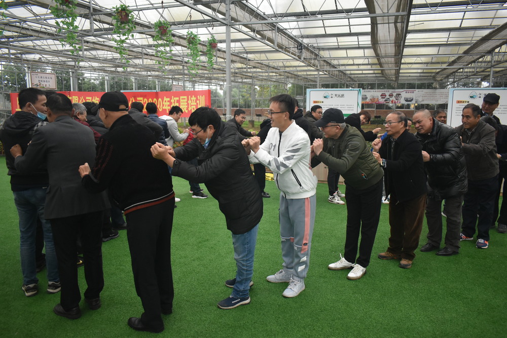 军事拓展：为企业注入铁血团队力量.jpg