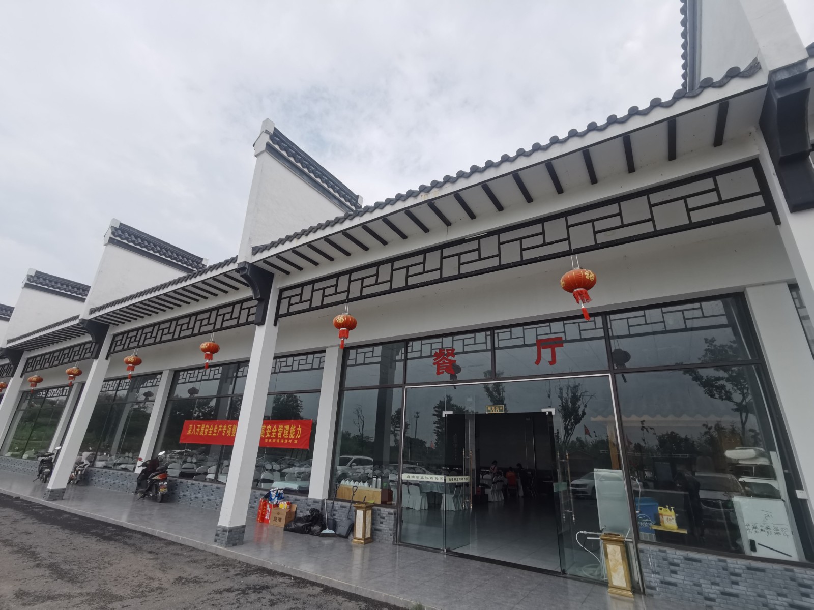 启点团建拓展之“南京江宁舟渔寨”团建拓展基地：团队熔炼的绝佳胜地.jpg