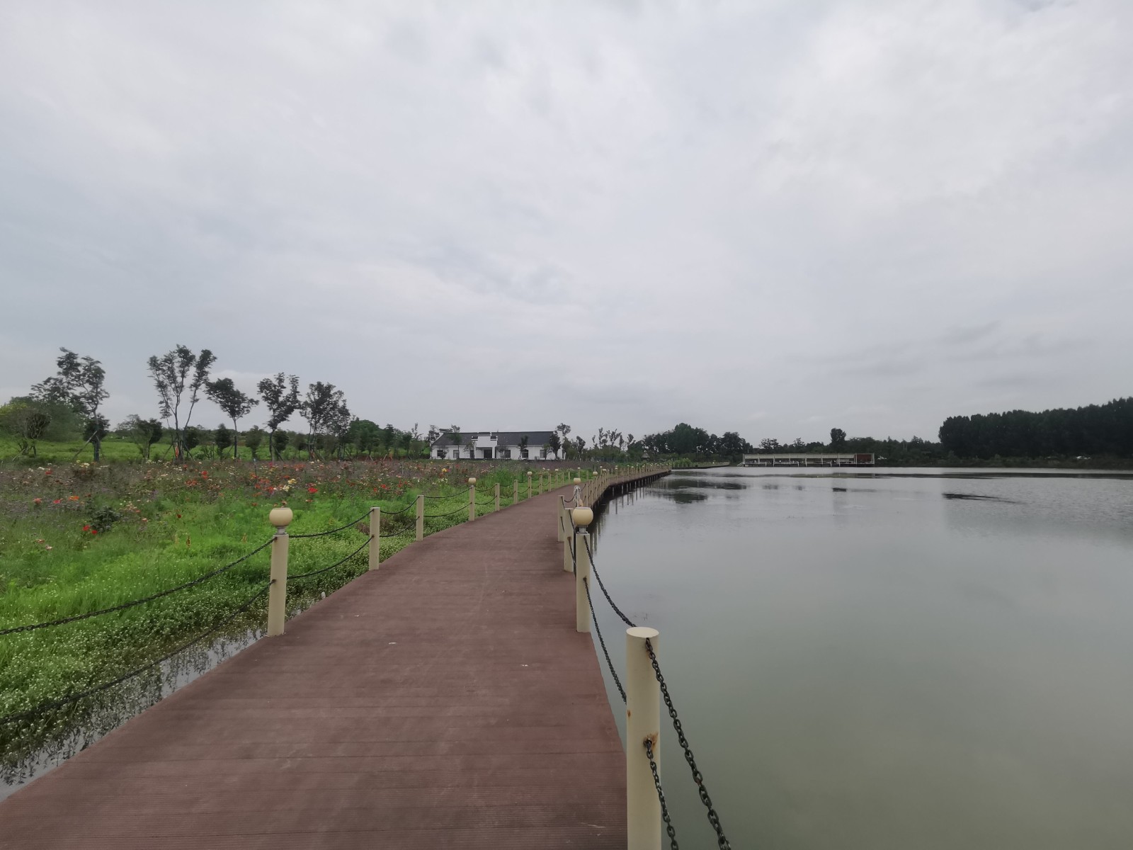 启点团建拓展之“南京江宁舟渔寨”团建拓展基地：团队熔炼的绝佳胜地.jpg