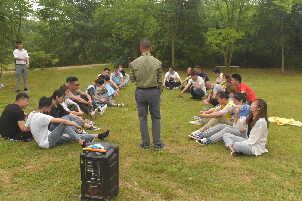 南京栖霞山附近团建基地大推荐 - 启点团建拓展公司
